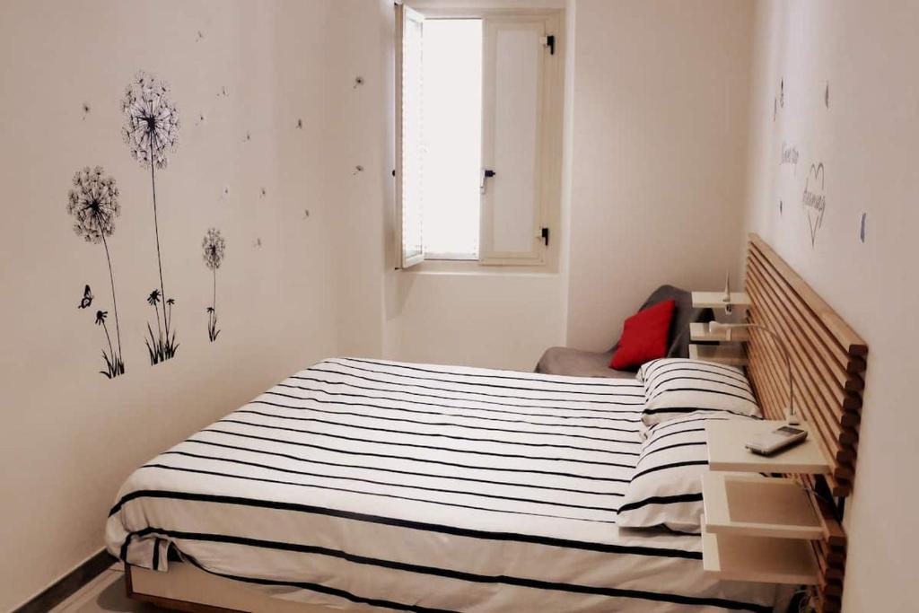 Apt Is Fradis room 6